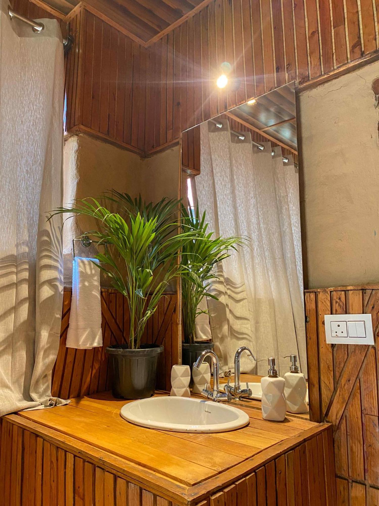 Whoopers Boutique Resort Jibhi Εξωτερικό φωτογραφία